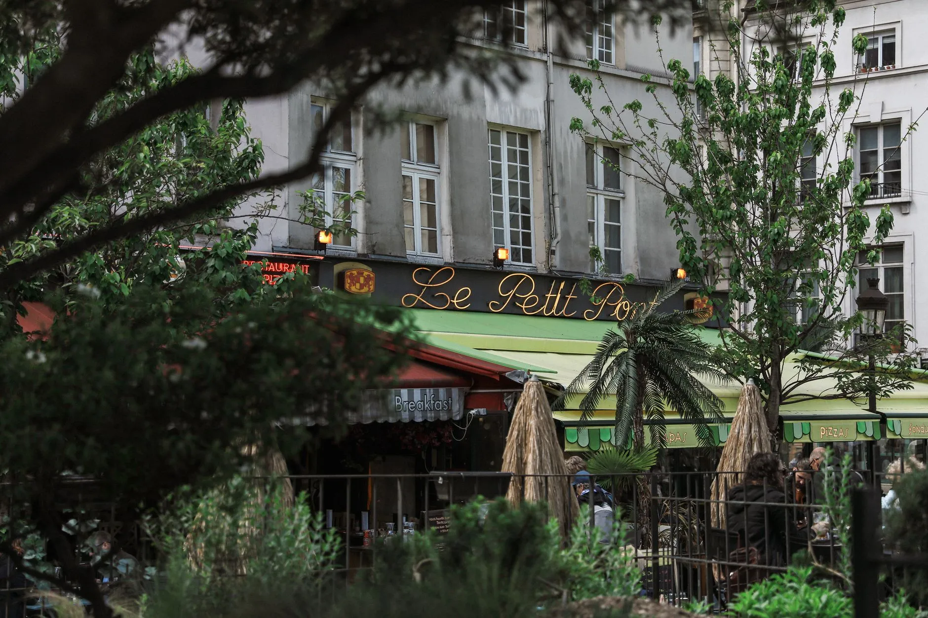 Cafe Marly signature