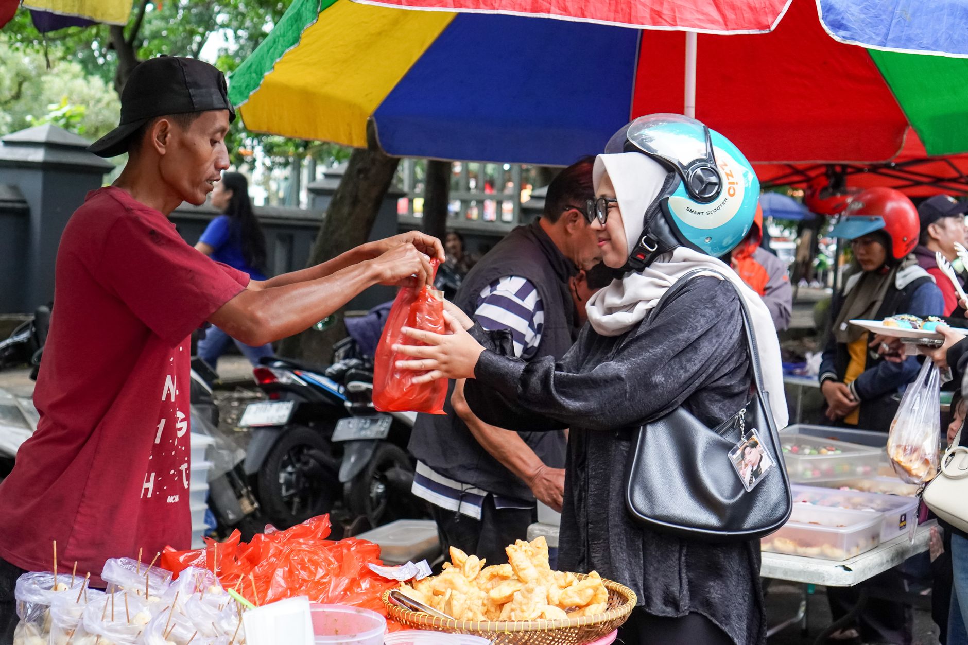 Kopi Susu di Kopi Anjis